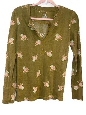 Y2K Aerie M Thermal Waffle Knit Henley Long Sleeve Top Olive Green Floral Print